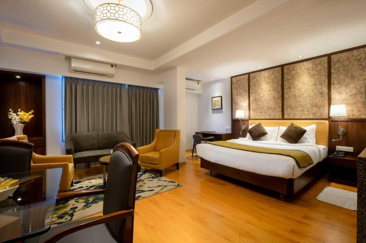Hotel Western Court Boisar Extérieur photo